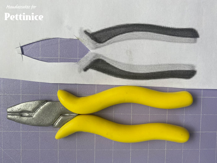 Glue the handles to the head.